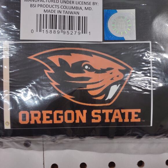 Oregon State Beavers Flags, Garden Flag and 3x5 Flag, NWT - Picture 4 of 6